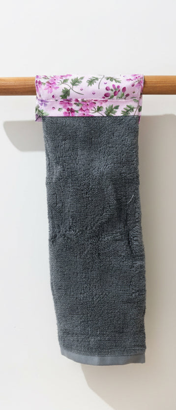 Hanging towel