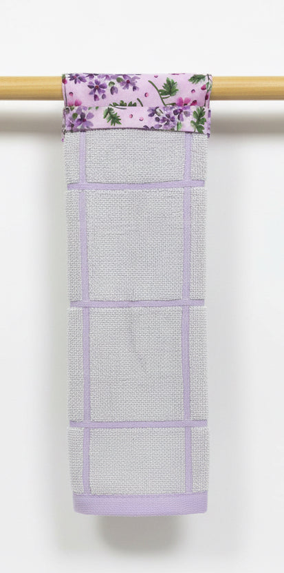 Hanging towel