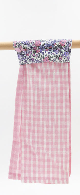 Hanging towel