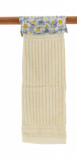 Hanging towel