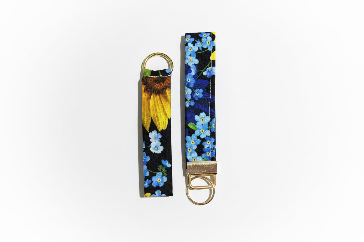 Wristlet key chain