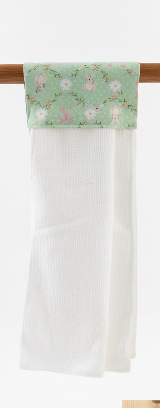 Hanging towel